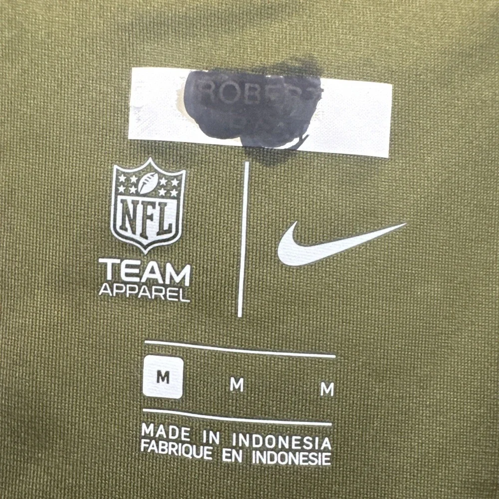 Nike patriots salute